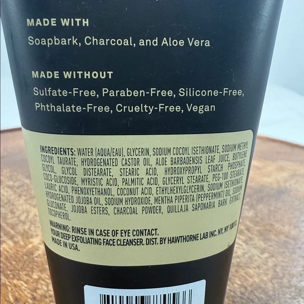 Hawthorne Deep Exfoliating Face Cleanser +Charcoal Soapbark Peppermint 4 fl oz